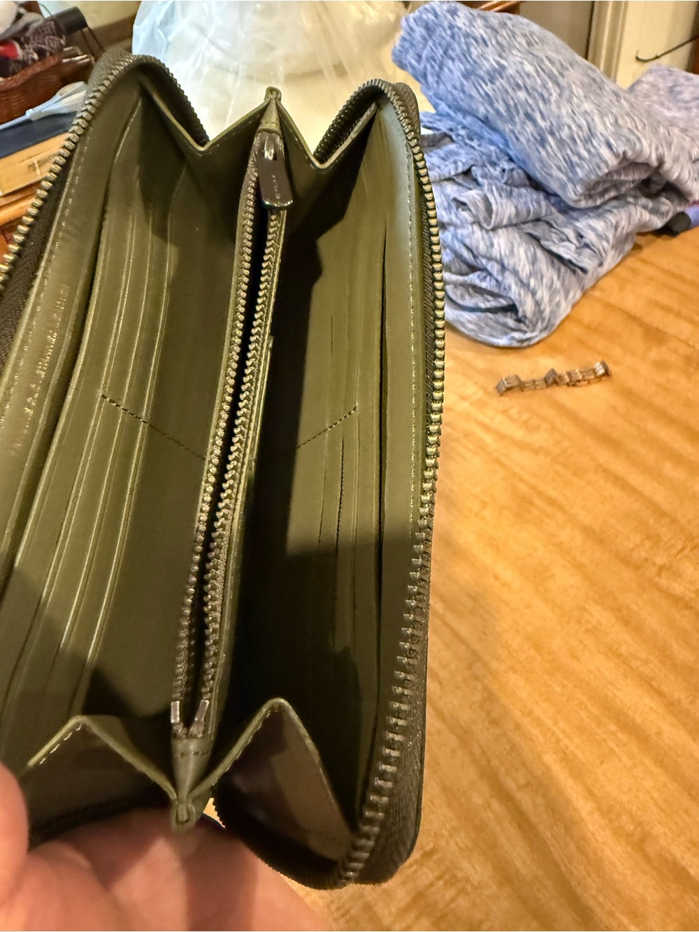 Coach Olive Green Leather Zip Wallet for Men - Picture 3 of 9